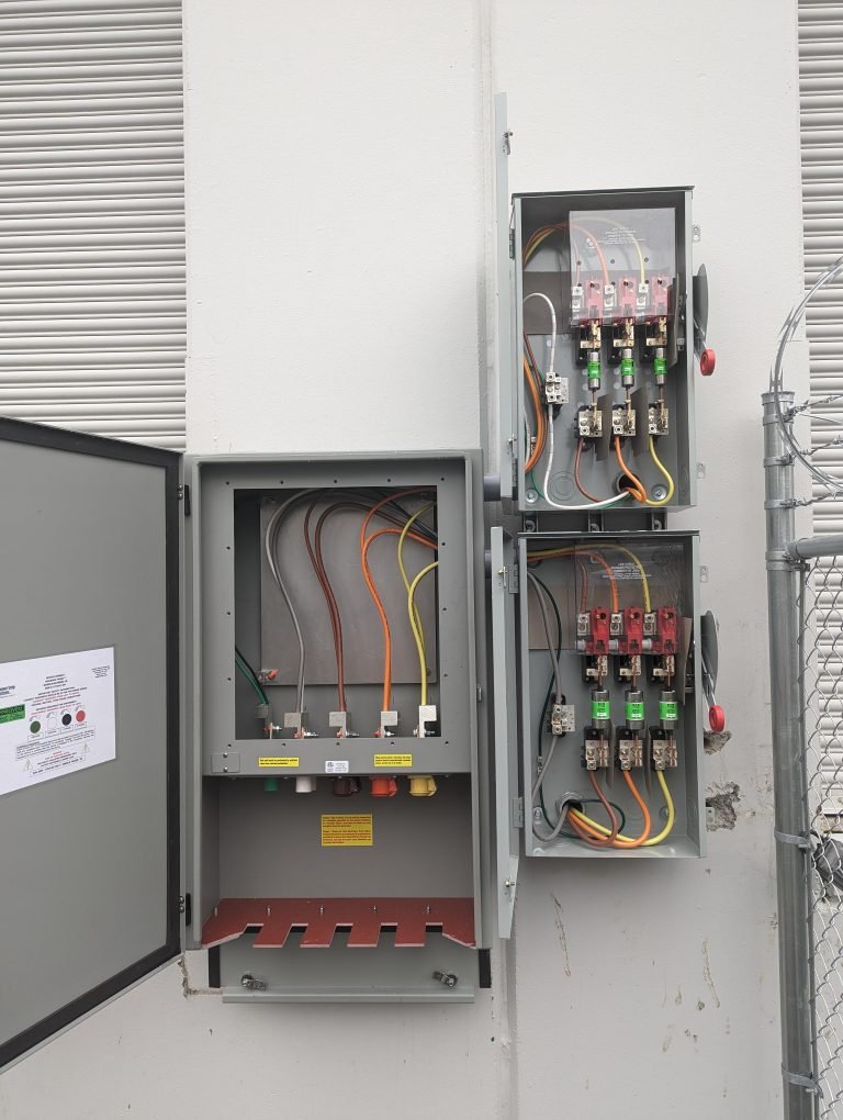 PXL_20241126_195235307