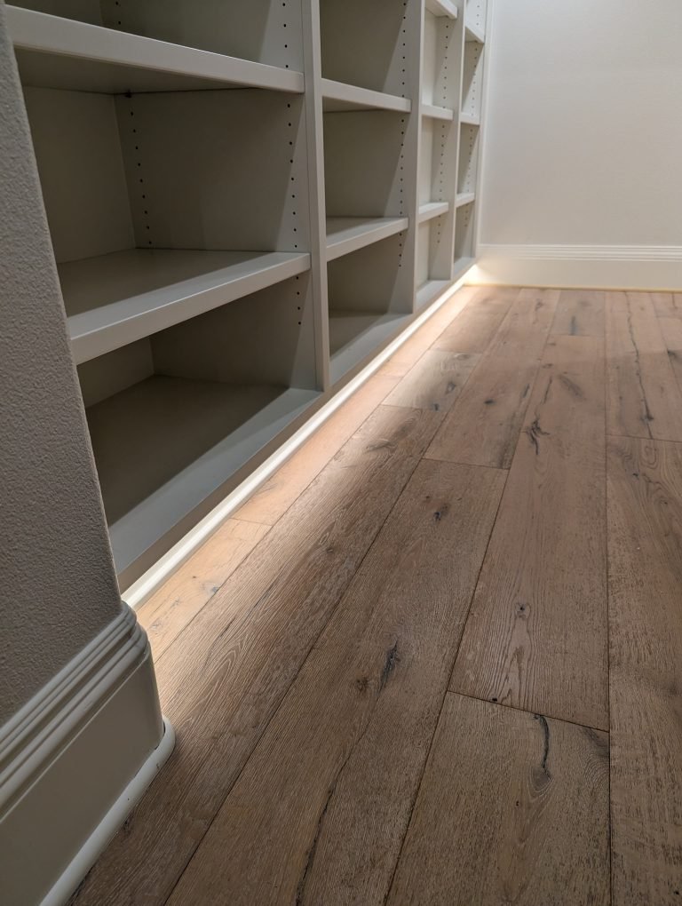 PXL_20251205_192050667