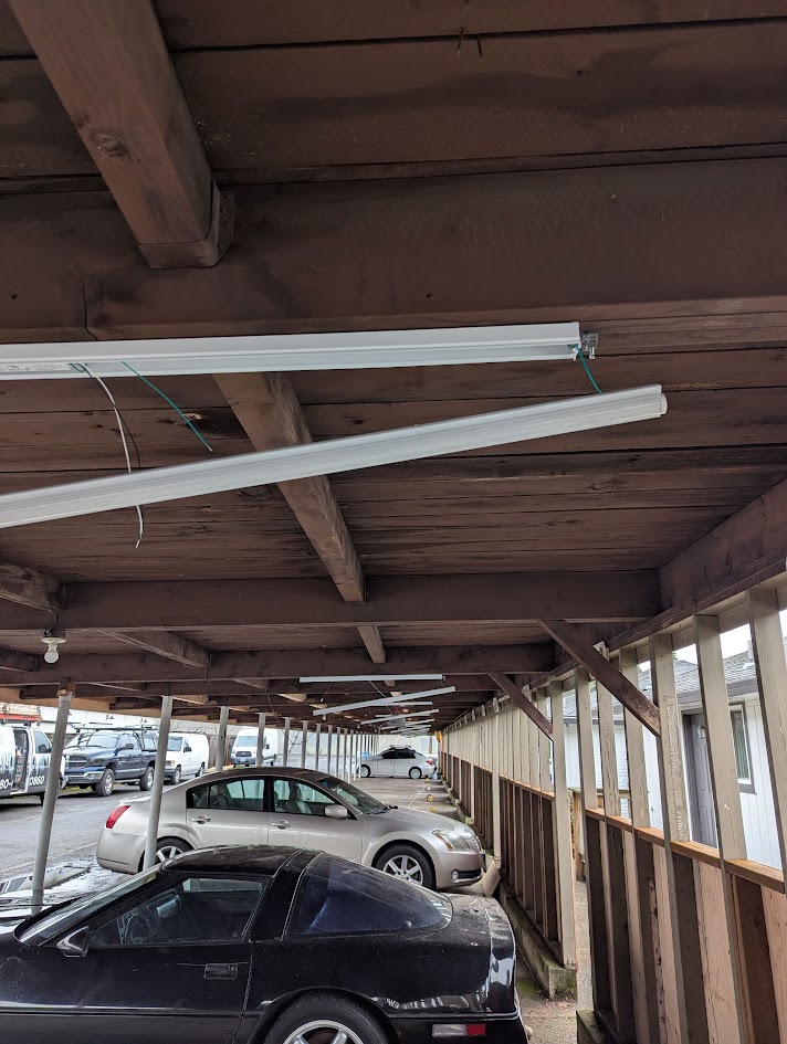 PXL_20251223_222023071