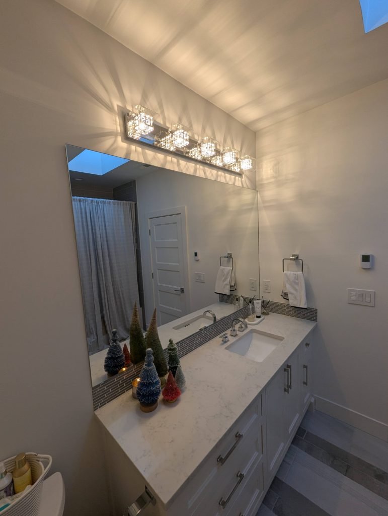 PXL_20251225_235829573