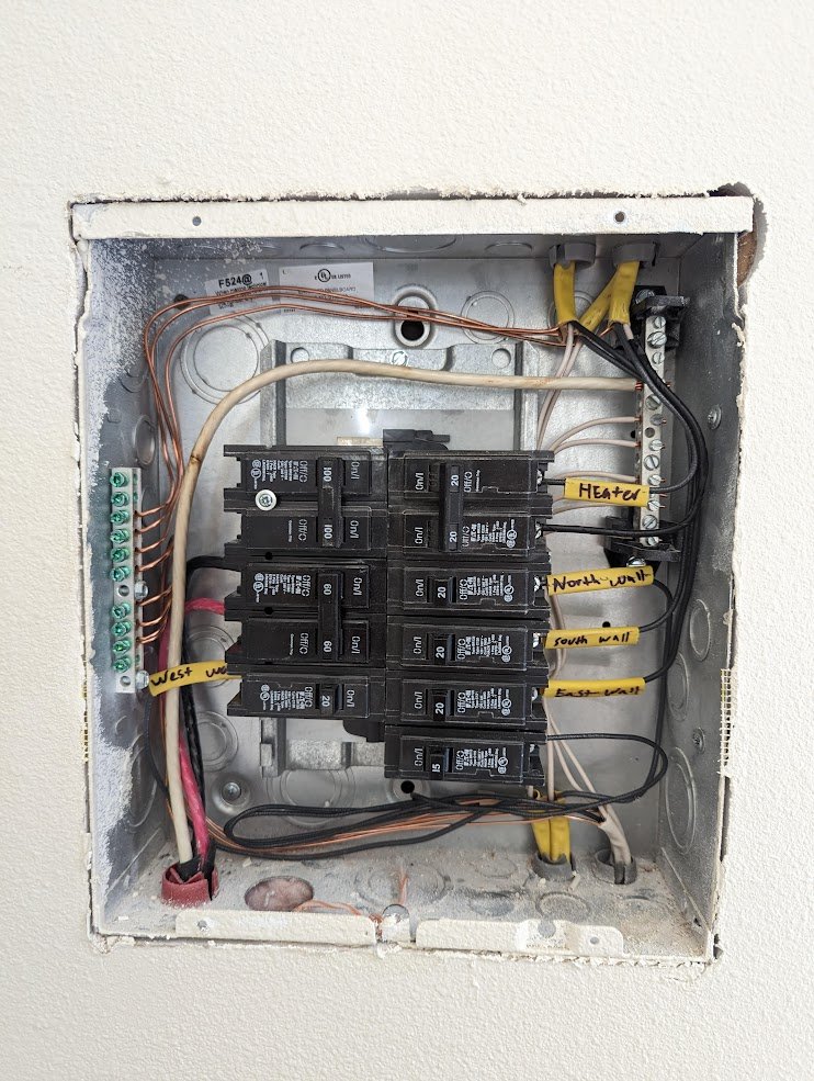 PXL_20250913_230326112